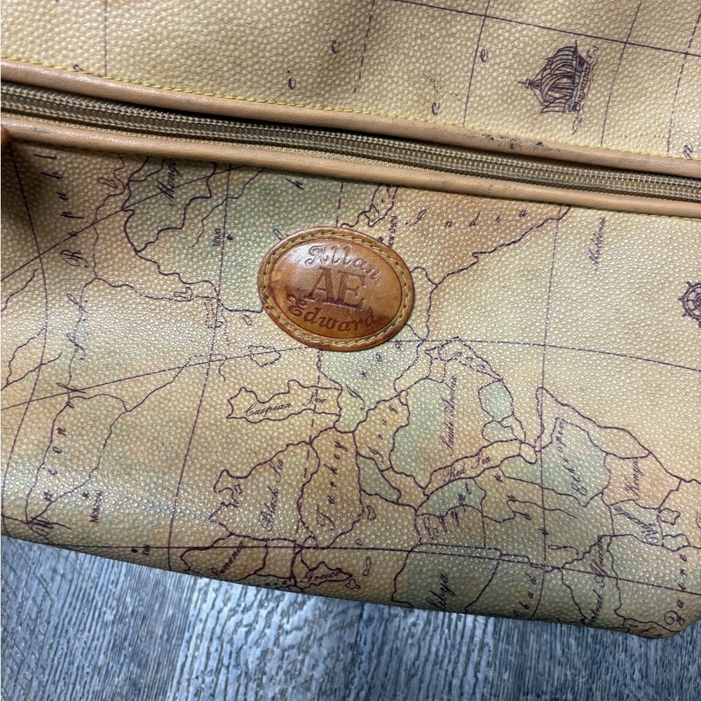 Allan Edward  Map Print Shoulder Bag - Picture 4 of 15